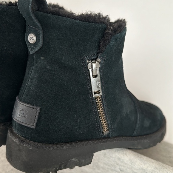 UGG Treadlite Booties Women’s ,Black,Side zipper,Size 5 - Picture 7 of 8